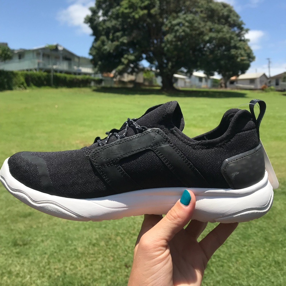 TEVA Arrowood swift lace hiking shoe